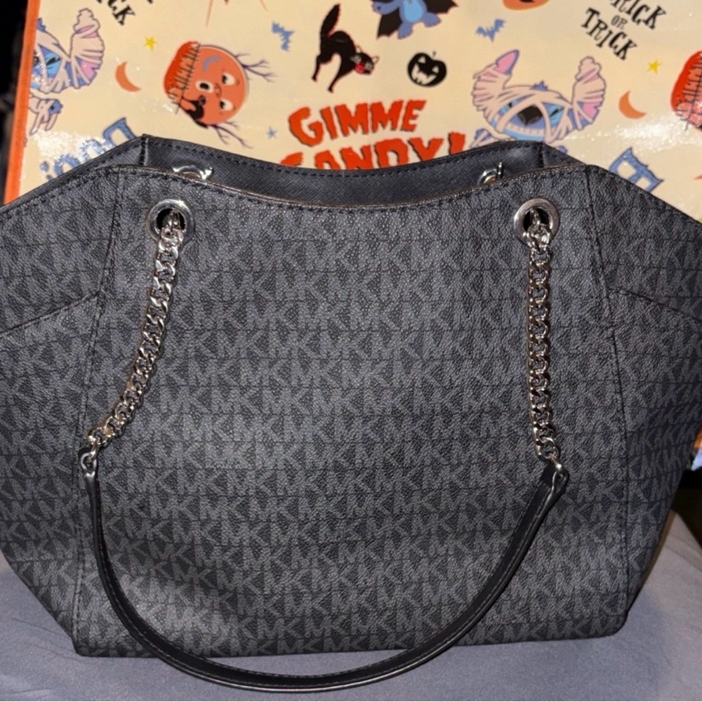 Michael Kors Black and Gray Signature Tote - Picture 2 of 7